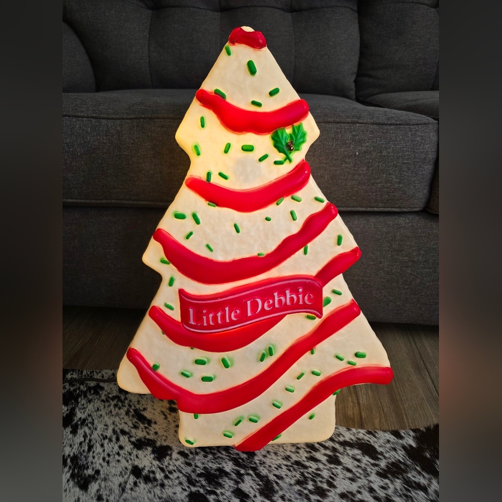 Viral Little Debbie Christmas Tree Light
